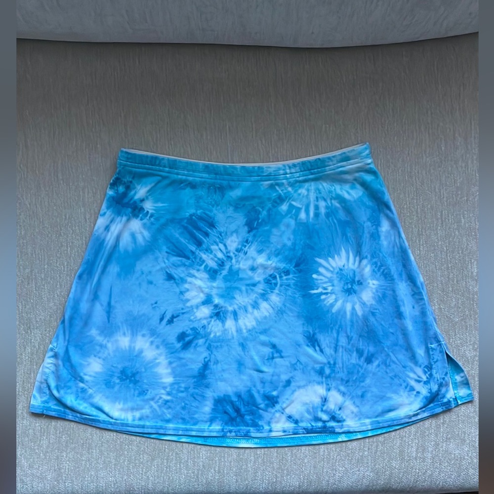 Tail tie dyed mini skirt size XS